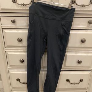 Lululemon time to sweat crop